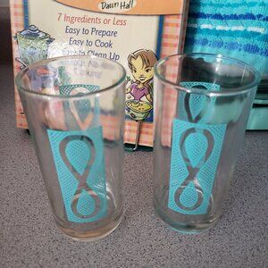 2 pc Mid Century Retro Vintage Party Glass Numbered  Juice Tumblers Please read